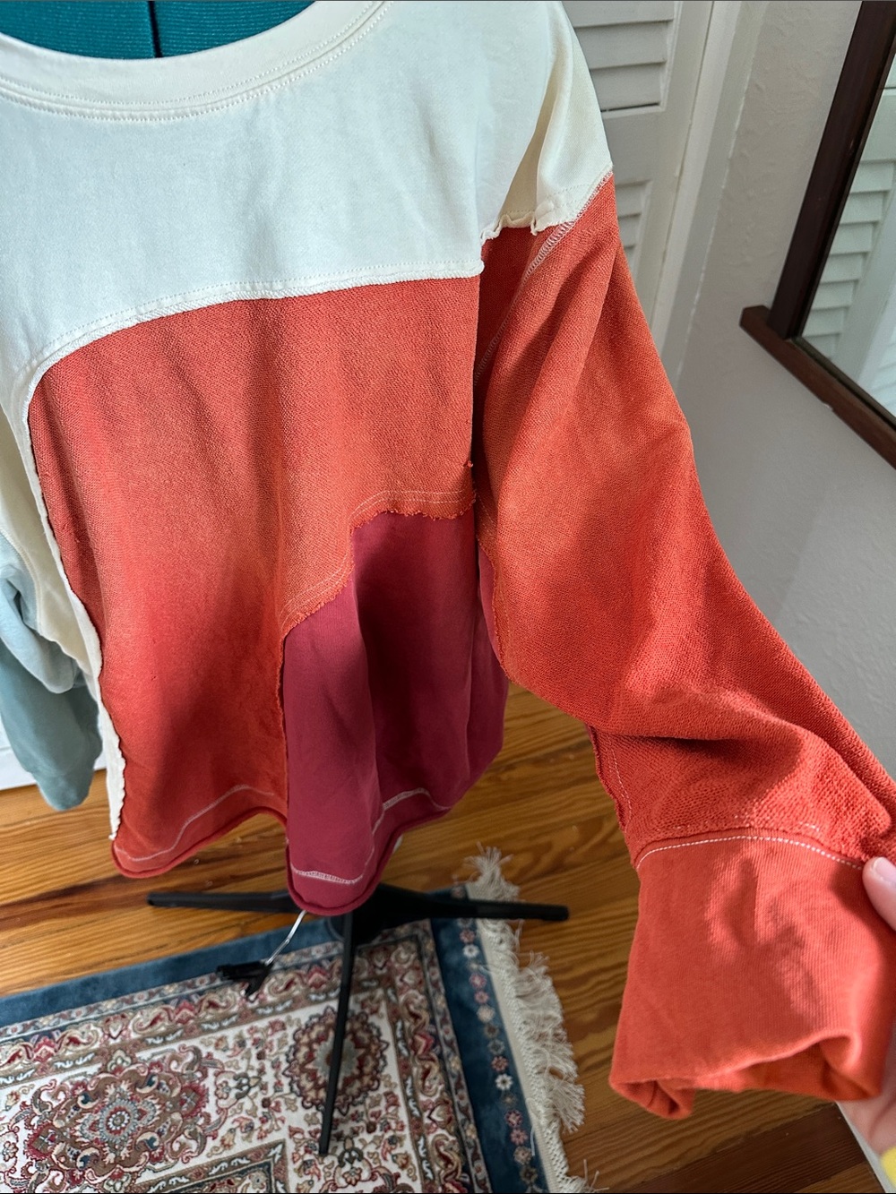 Color Block Oversized Sweatshirt - Picture 7 of 7